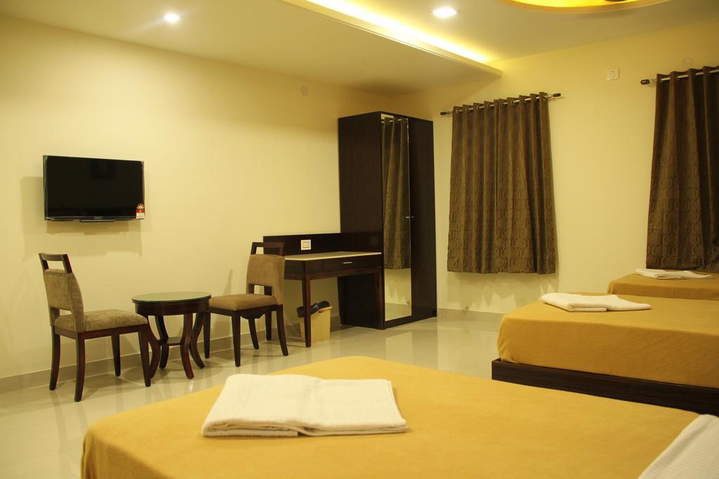 Hotel M.P Temples Inn Kumbakonam Δωμάτιο φωτογραφία