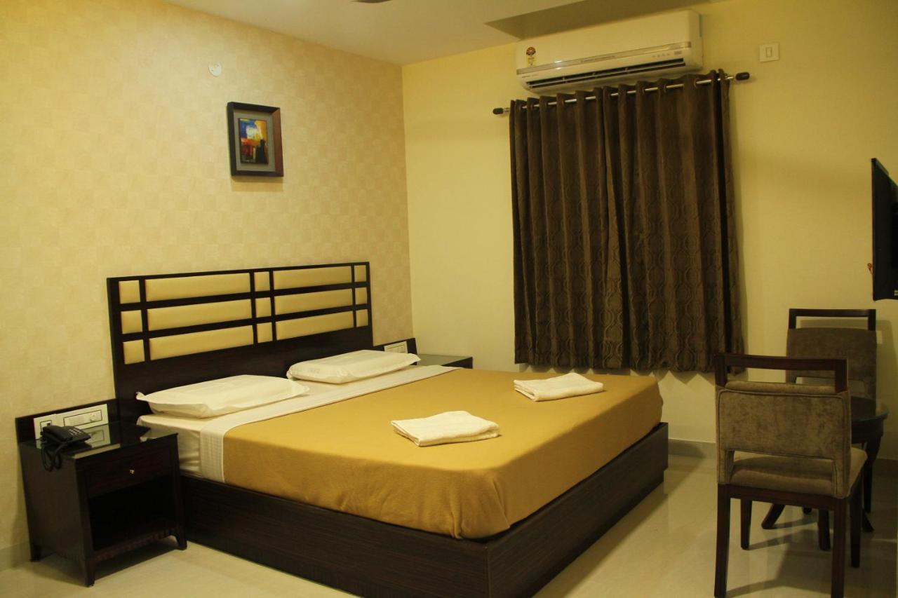 Hotel M.P Temples Inn Kumbakonam Εξωτερικό φωτογραφία